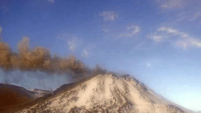 "Cambios en el comportamiento interno del volcán": Por qué se declaró alerta amarilla en Nevados de Chillán